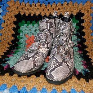 Steve madden snake print buckle boots sz 8
